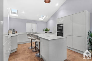 Photo 9- click for photo gallery